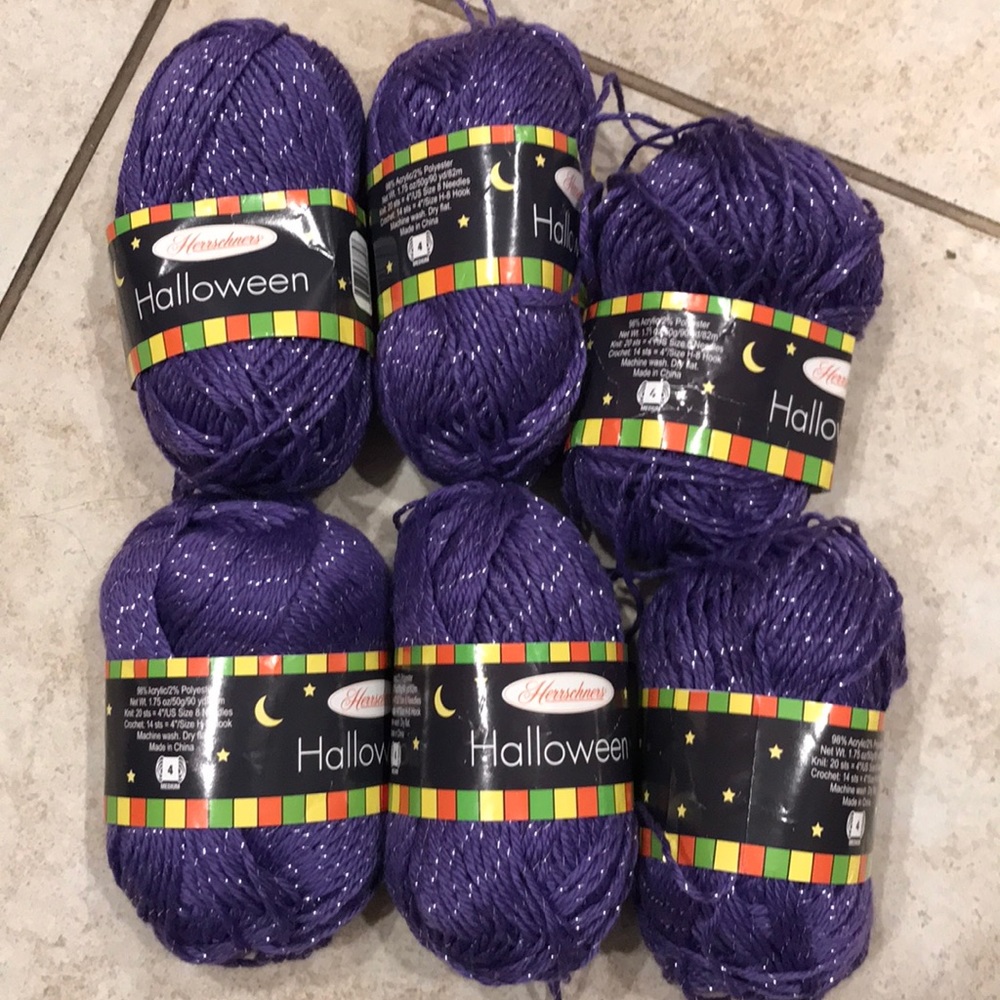 Lot of 6 skeins of yarn for sale!